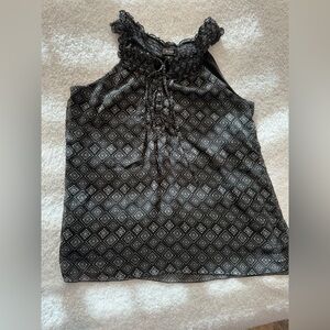 Black Women’s Sleevelesss Shirt- Size XL